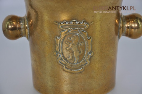 antyczny moźdźierz