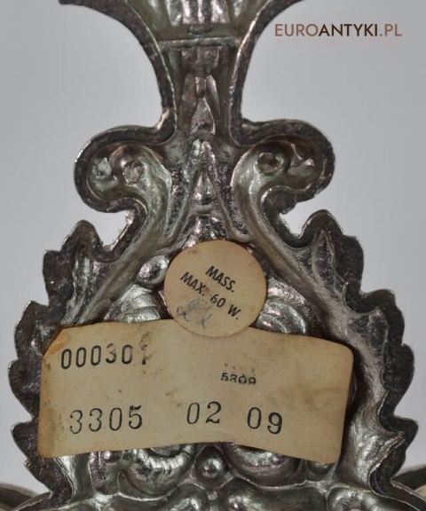 Srebrne luksusowe kinkiety secesyjne do salonu jadalni kuchni łazienki.