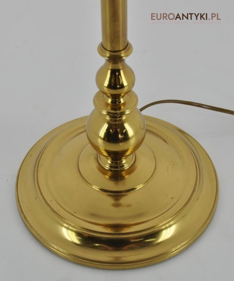 mosiężna lampa