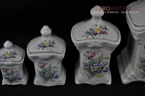 dekoracyjne naczynka na przyprawy