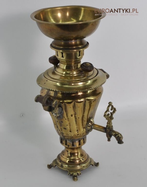 antyczny samowar