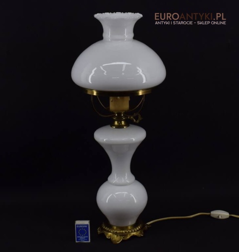 szklana lampa gabinetowa