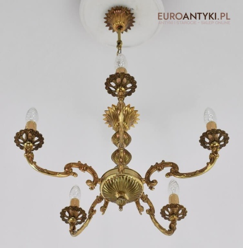 żyrandol w cesarskim stylu