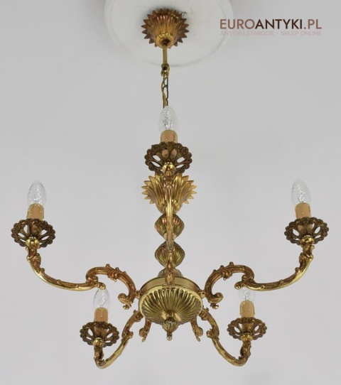 żyrandole do ganku