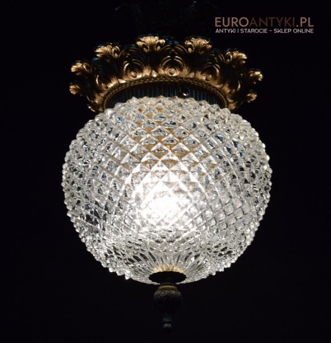 okrągła lampa do łazienki