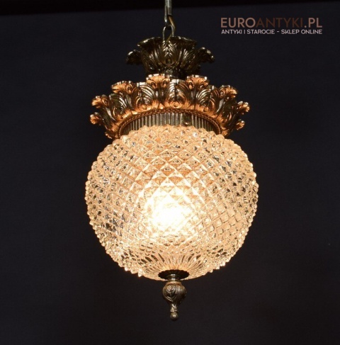 szklana kula lampa
