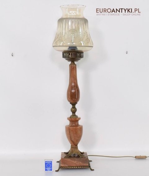 marmurowa lampa