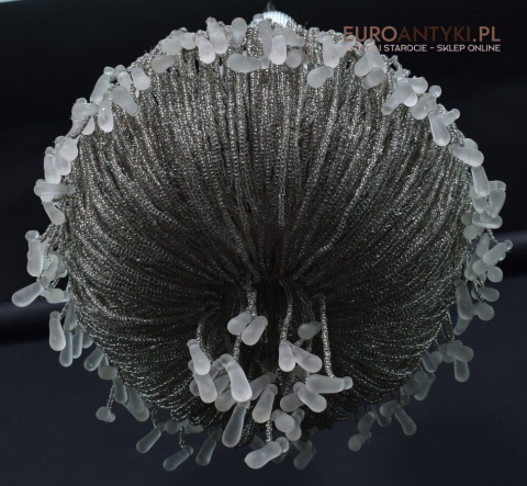 Żyrandol shabby chic glamour z koralików. Lampa sufitowa meduza. Oświetlenie vintage retro.