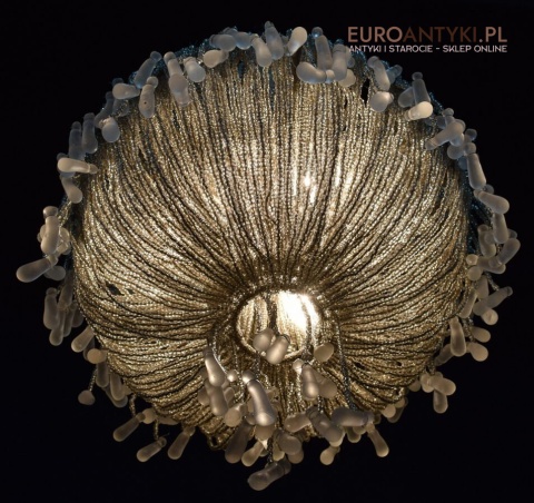 Żyrandol shabby chic glamour z koralików. Lampa sufitowa meduza. Oświetlenie vintage retro.