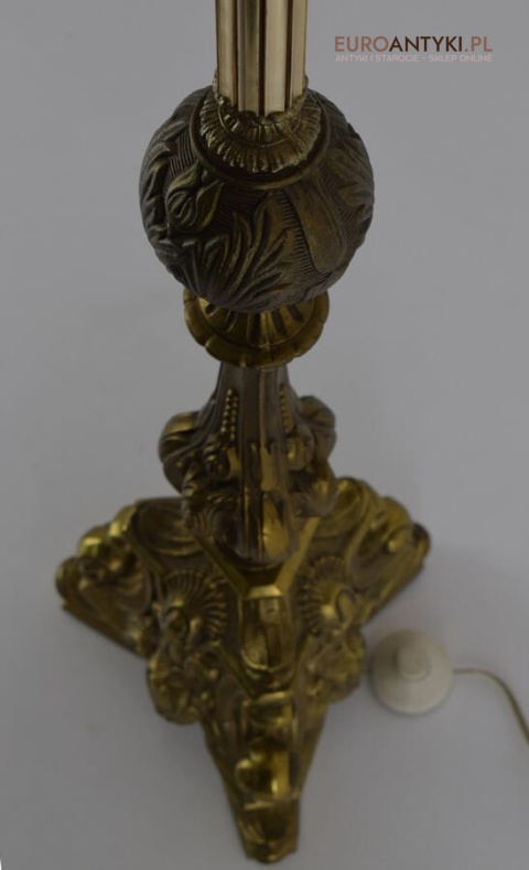 Barokowa lampa podłogowa do pałacowego salonu. Pałacowe antyki barokowe rokokowe.