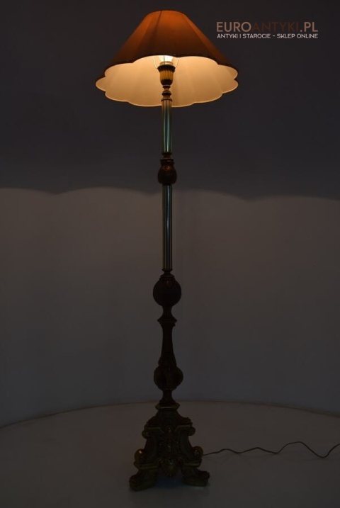 Barokowa lampa podłogowa do pałacowego salonu. Pałacowe antyki barokowe rokokowe.