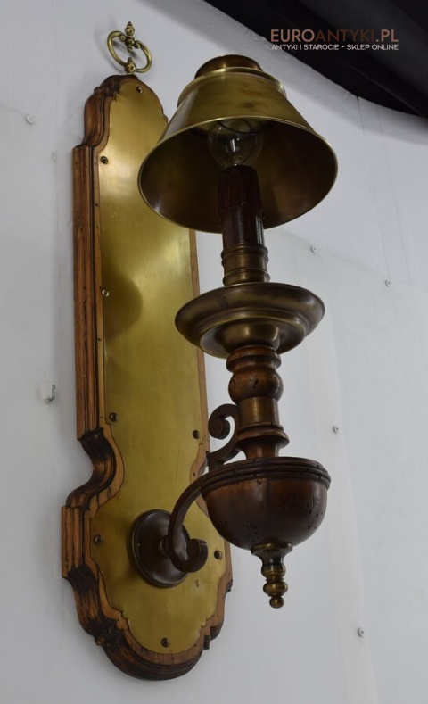 chesterfield lampa na ścianę