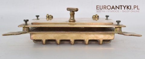 muzealny wizjer drzwiowy