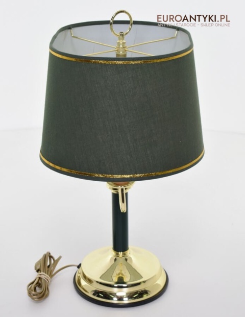 lampka z zielonym abażurem