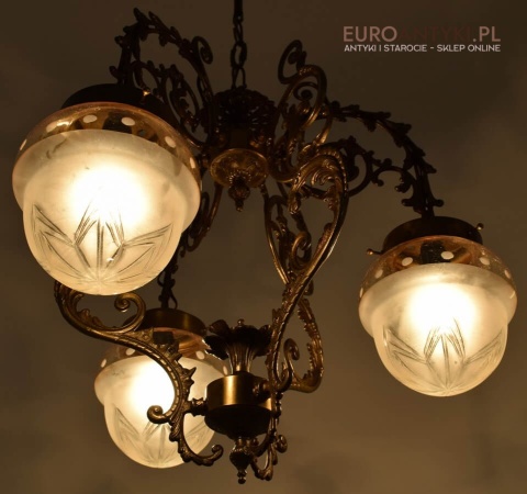 lampa sufitowa do zamku