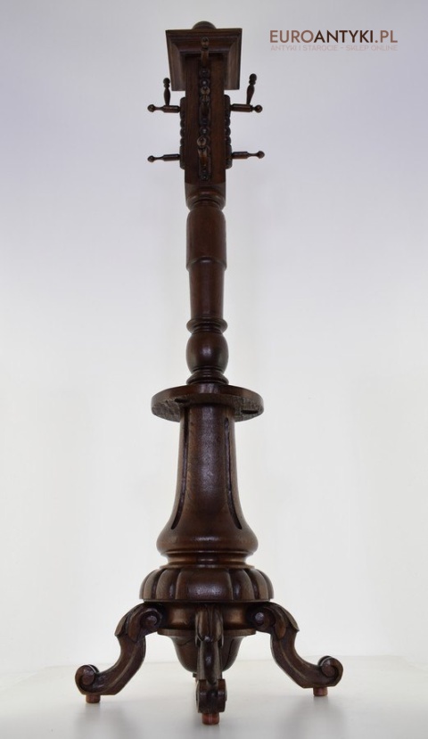 gotycki wieszak stojący