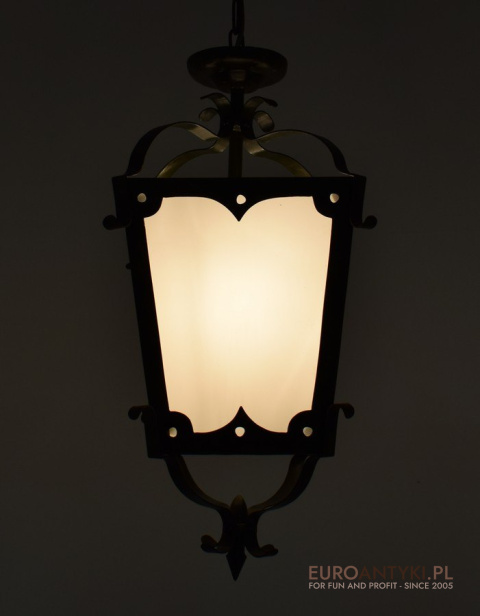 Zamkowa lampa wisząca lampka sufitowa do zamku rustykalna