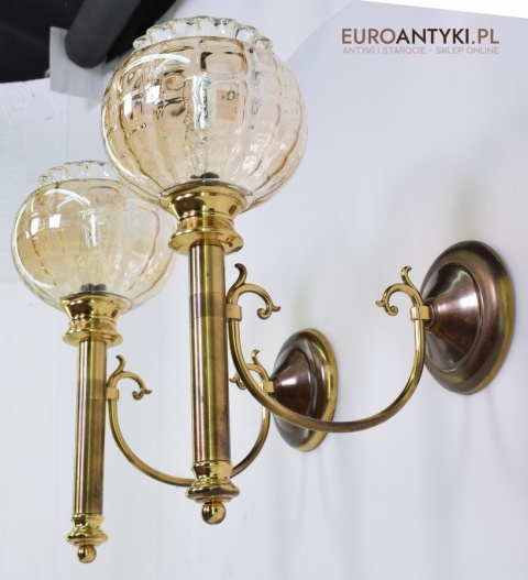 Mosiężne zabytkowe kinkiety na korytarz lampki ścienne z kloszami