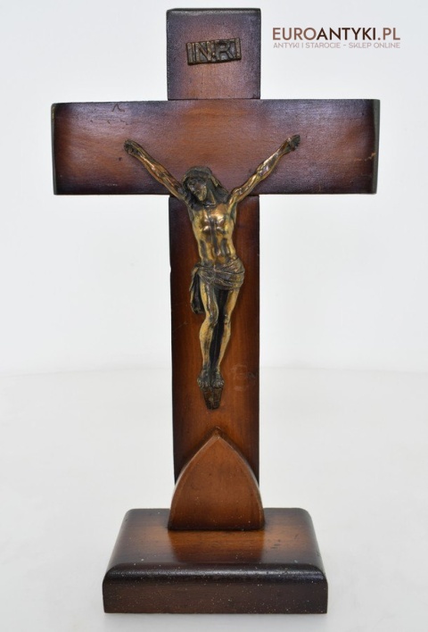 100 letnia pasyjka krzyż laciński stojący z Jezusem Chrystusem INRI antyk