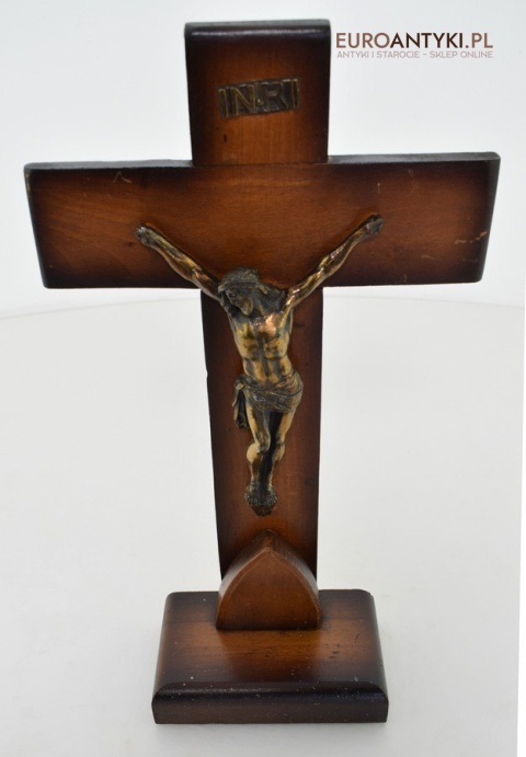 100 letnia pasyjka krzyż laciński stojący z Jezusem Chrystusem INRI antyk