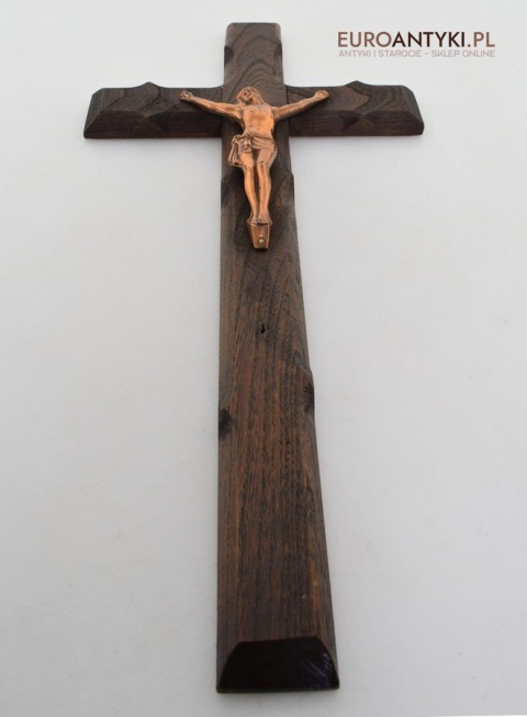 Duży drewniany rzeźbiony krzyż na ścianę Jezus Chrystus krzyżyk do salki religii