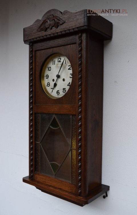 Muzealny zegar F.M.S. antyk odmierzający czas do dworu pałacyku