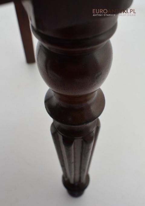 Wiktoriańskie krzesło muzealne oryginalny styl wiktoriański do muzeum dworu