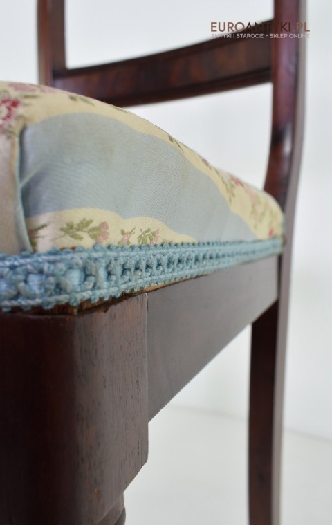 Wiktoriańskie krzesło muzealne oryginalny styl wiktoriański do muzeum dworu
