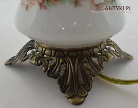 Wiktoriańska lampa nastalgiczna retro lampka stołowa szklana z kwiatkami