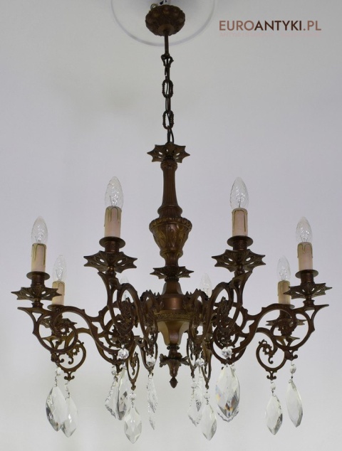 żyrandol z kryształami