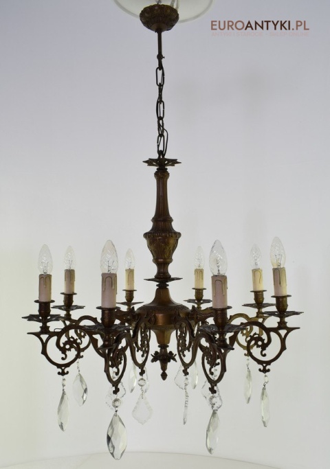 francuski żyrandol z kryształami
