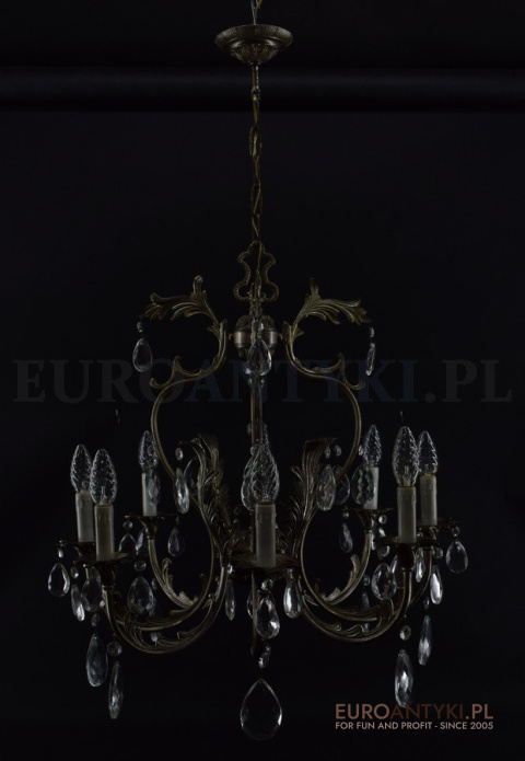 Srebrny kryształowy żyrandol do sypialni wytworny muzealny chandelier z kryształami