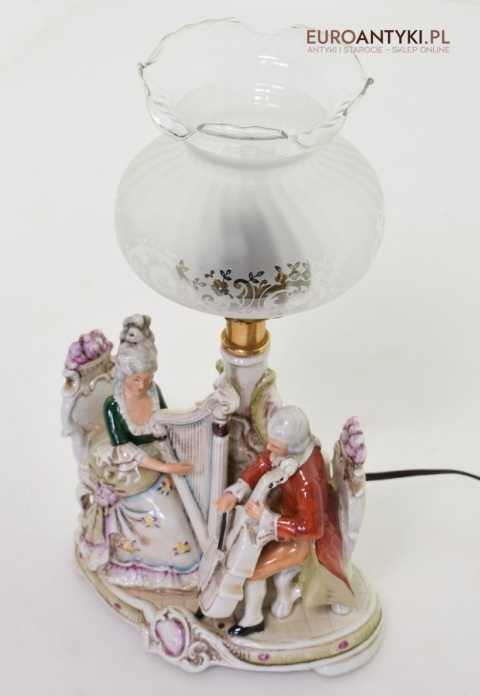 Pałacowa lampka na stolik porcelanowa lampa koncert dworski antyk