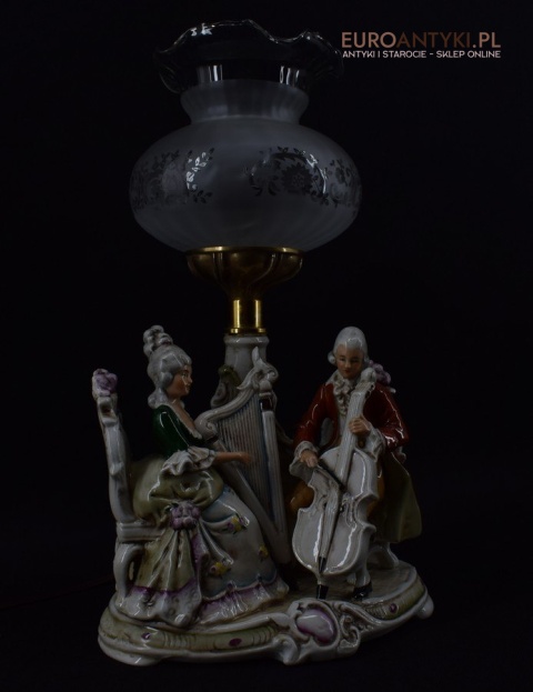 Pałacowa lampka na stolik porcelanowa lampa koncert dworski antyk