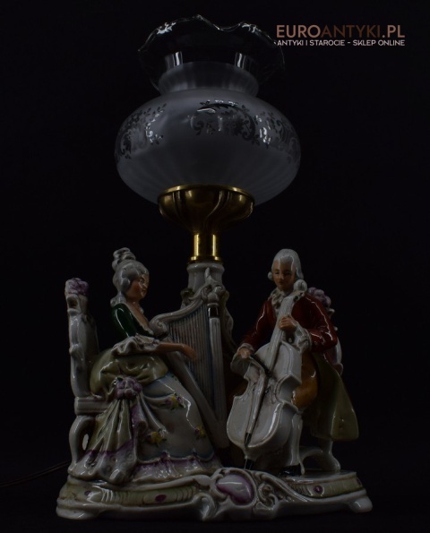 Pałacowa lampka na stolik porcelanowa lampa koncert dworski antyk