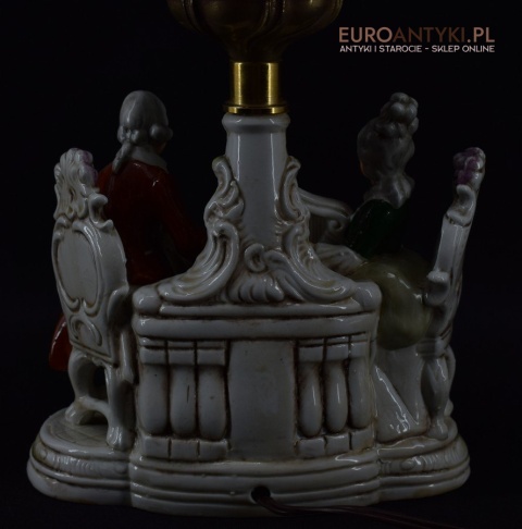 Pałacowa lampka na stolik porcelanowa lampa koncert dworski antyk