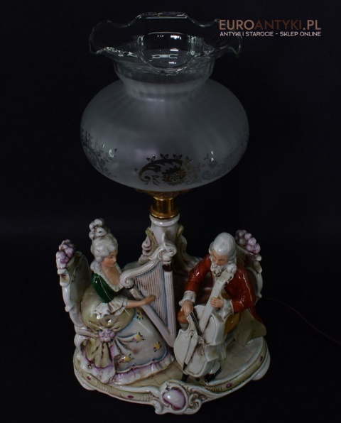 Pałacowa lampka na stolik porcelanowa lampa koncert dworski antyk