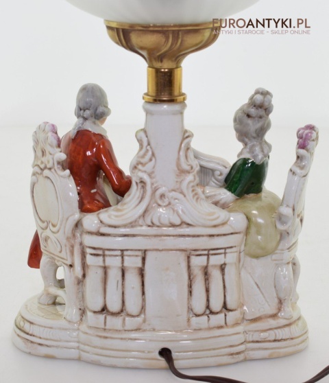Pałacowa lampka na stolik porcelanowa lampa koncert dworski antyk