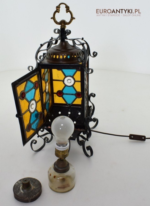 Antyczny lampion z witrażem lampka z lat 1900 muzealny okaz dekoracja vintage do domu