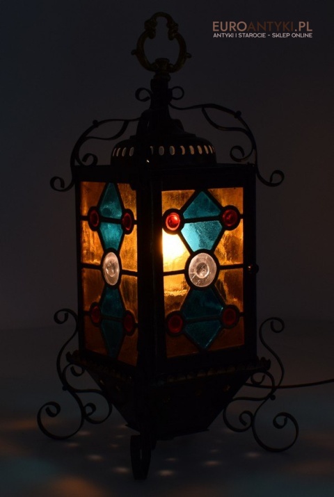 Antyczny lampion z witrażem lampka z lat 1900 muzealny okaz dekoracja vintage do domu