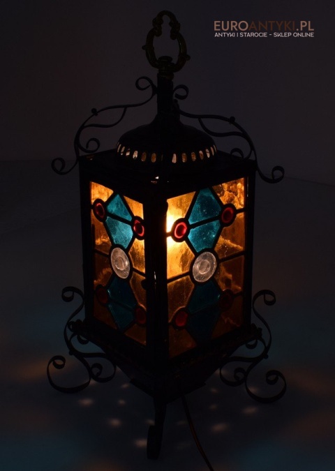 zabytkowa lampa witrażowa
