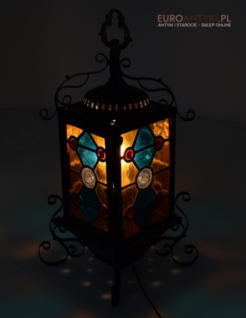 Antyczny lampion z witrażem lampka z lat 1900 muzealny okaz dekoracja vintage do domu