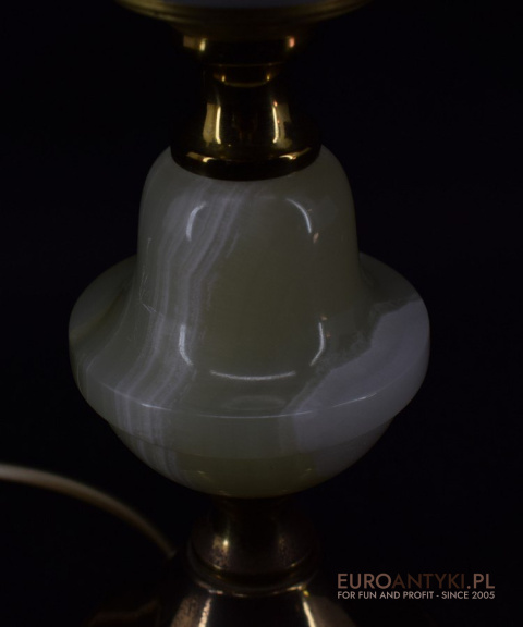 Mała lampa na stolik babcina lampka z onyksem mosiądz szkło onyx oświetlenie retro vintage