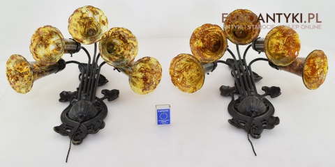 Bursztynowe kinkiety Emile Galle. Zabytkowe secesyjne lampy na ścianę do zamku pałacu dworu