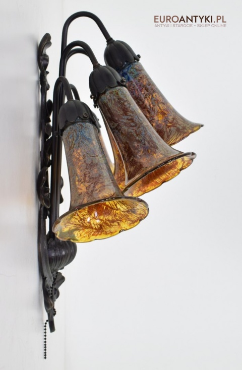 kinkiet z bursztynowymi kloszami