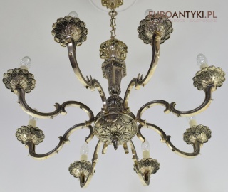 Srebrny żyrandol bogato zdobiony chandelier pałacowy kolor stare srebro zabytkowe oświetlenie antyk