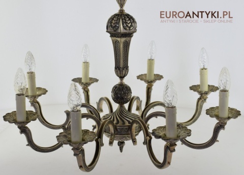 Srebrny żyrandol bogato zdobiony chandelier pałacowy kolor stare srebro zabytkowe oświetlenie antyk