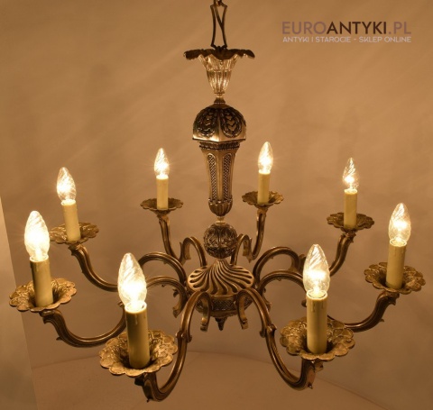 Srebrny żyrandol bogato zdobiony chandelier pałacowy kolor stare srebro zabytkowe oświetlenie antyk