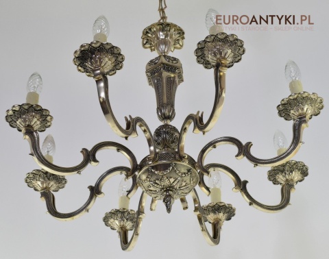 wytworny żyrandol srebrny