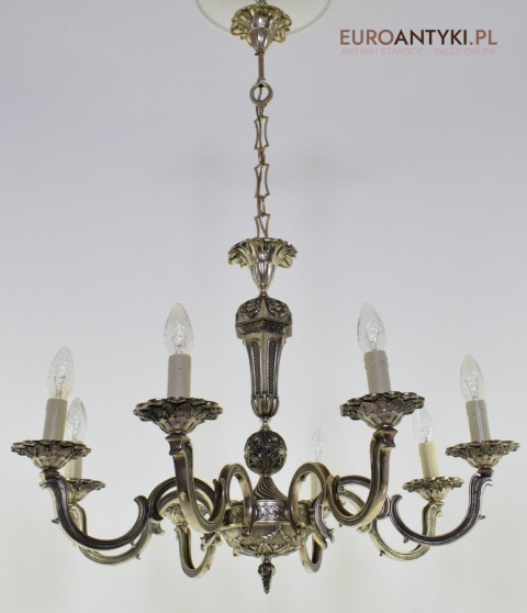 Srebrny żyrandol bogato zdobiony chandelier pałacowy kolor stare srebro zabytkowe oświetlenie antyk